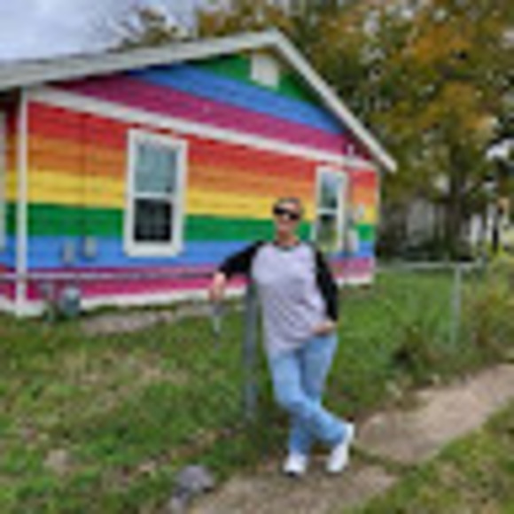 Meet your Posher, Dawn - Picture 1 of 1